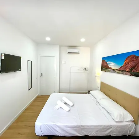 Lux Guest house *