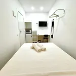 Lux Pensionat L'Hospitalet de Llobregat