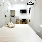 Lux Pensionat L'Hospitalet de Llobregat