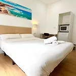 Lux Pensionat L'Hospitalet de Llobregat