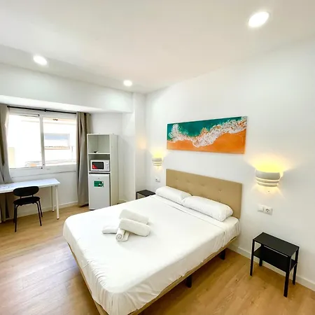 Vendégház Lux Hospitalet de Llobregat
